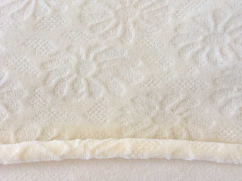 Cut Velvet Memory Pillow Fabric Latex Pillowcase Fabric Comfortable Knitted Fabric Flannel Fabric