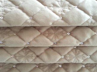 Wired quilted embroidered quilted fabric Flannel quilted sequined cotton quilted quilted fabric Diamond size grid fabric