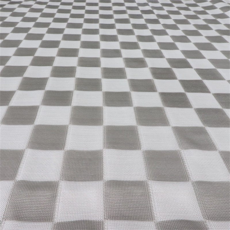 Checkerboard pattern breathable sweats comforter for all season  cooling fabric 