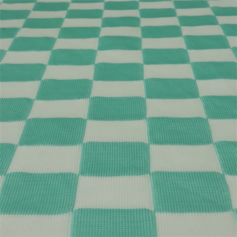 Checkerboard pattern breathable sweats comforter for all season  cooling fabric 