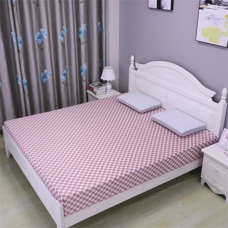 Checkerboard pattern breathable sweats comforter for all season  cooling fabric 